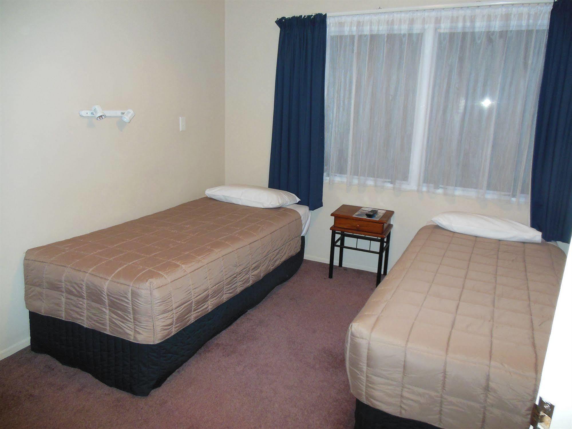 אוקלנד Asure Camelot Arms Motor Lodge מראה חיצוני תמונה